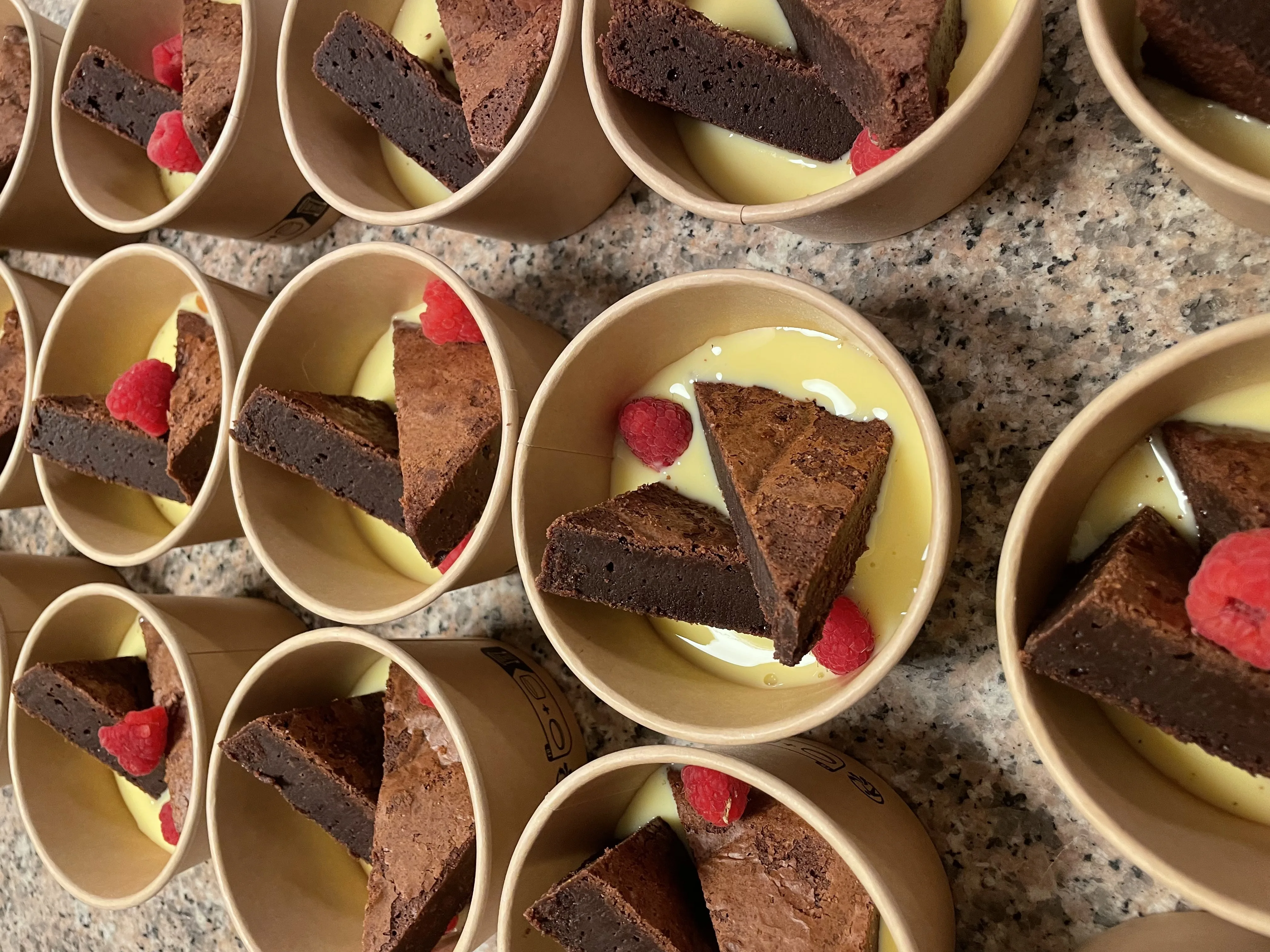Traiteur qui fait des desserts artisanalement